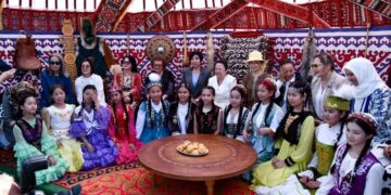 Обряд «Шолпы тағу» провели на этнографическом фестивале в «Бозоке»