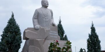 В Алматы почтили память Жаксылыка Ушкемпирова