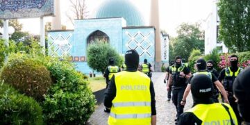 Германия закрывает один из главных исламских центров страны