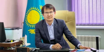 Аятжан Ахметжанұлы: Таза қазақ мектептері ашылмай жатыр