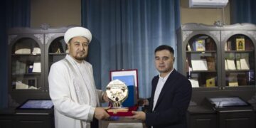 Мысырдан жеткен марапат Абай музейіне табысталды