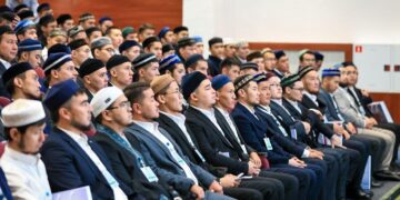 На форуме прошло награждение лучших волонтеров ДУМК