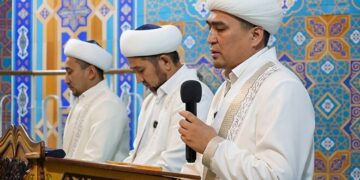 В центральной мечети г. Алматы прочитал Мавлид