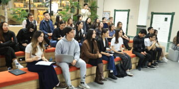 Съезд Хатшылығы отырысына қатысушылар Нәрікбаев университетінде кездесу өткізді