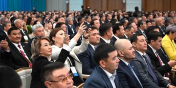 Президент: Әлеуметтік желілер балаларымызды зомбиге айналдыруы мүмкін