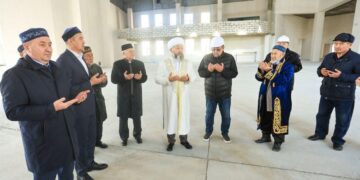 В Актау строится новая мечеть и медресе