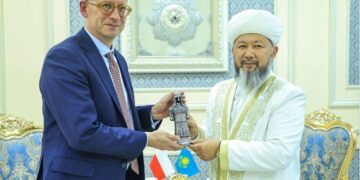 Муфтий провел встречу с временным представителем Польши