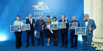 «Айбоз» Ұлттық әдеби сыйлығының жеңімпаздары марапатталды