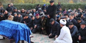 Кісі қайтқанда «Иманды болсын» деп айту дұрыс па?