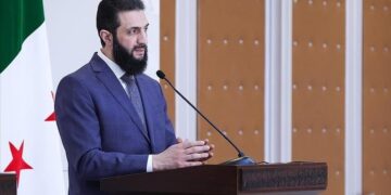 Экс-террорист и Временный президент Сирии совершил визит в Саудию