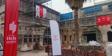 В Турции отреставрируют первую в истории страны мечеть