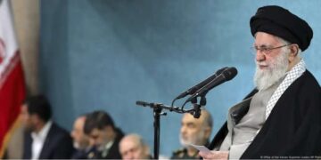 Хаменеи отказался от переговоров с Трампом об иранском атоме