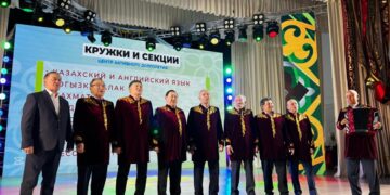 Астана зейнеткерлері Ақкөл көрермендеріне концерт қойды