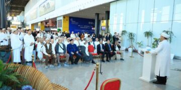 Астаналық қажыларды шығарып салды