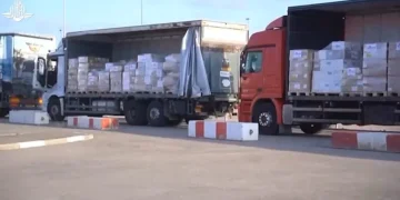 Впервые в Газу за 81 день блокировки въехали гуманитарные грузы