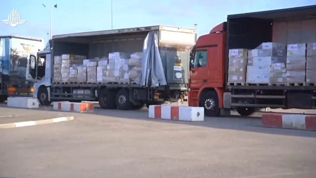Впервые в Газу за 81 день блокировки въехали гуманитарные грузы