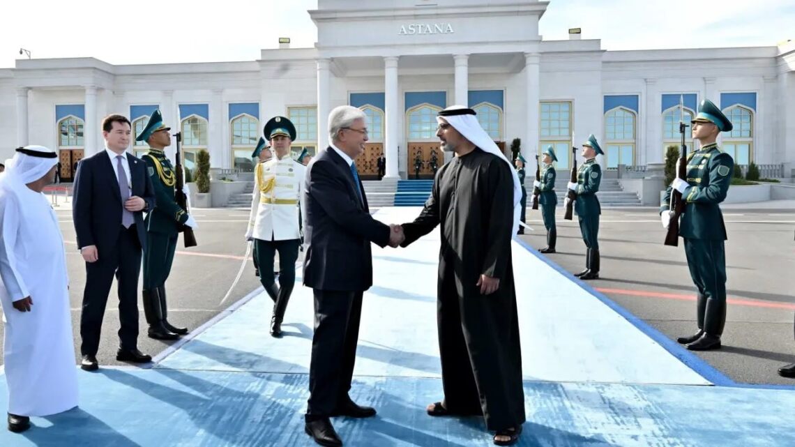 Президент проводил Наследного принца Абу-Даби в аэропорту Астаны