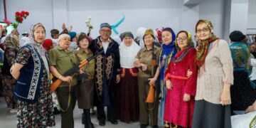 Зейнеткерлер әскери әндер челленджіне қатысты