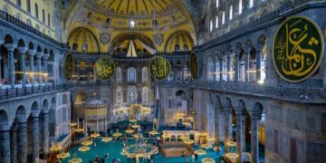 В Стамбуле началась масштабная реставрация Айя-Софии: что известно