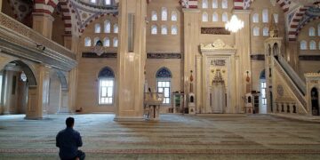 Мешіттегі оқиға