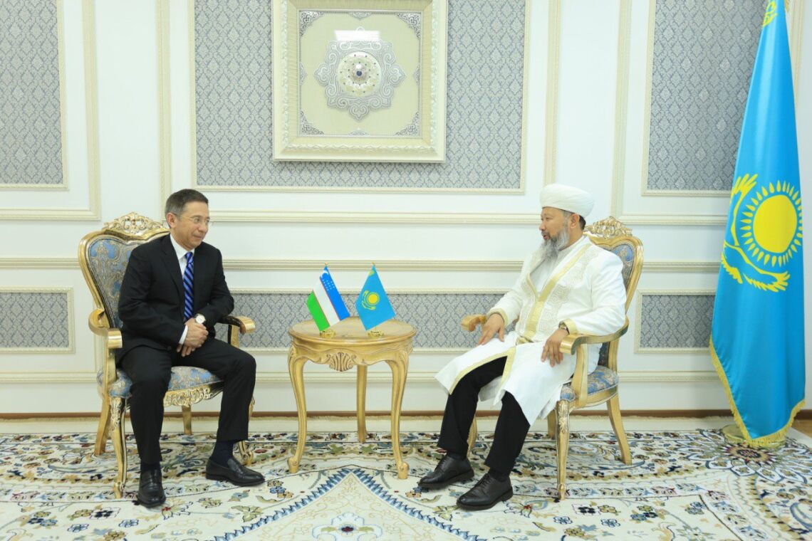 Өзбекстан елшісімен кездесті