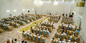 ДУМК организовал дастархан для паломников Казахстана в Мекке