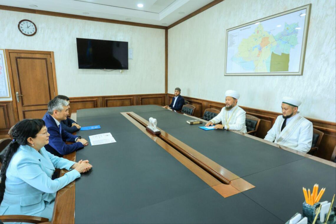 Ұлытау облысының әкімімен кездесті