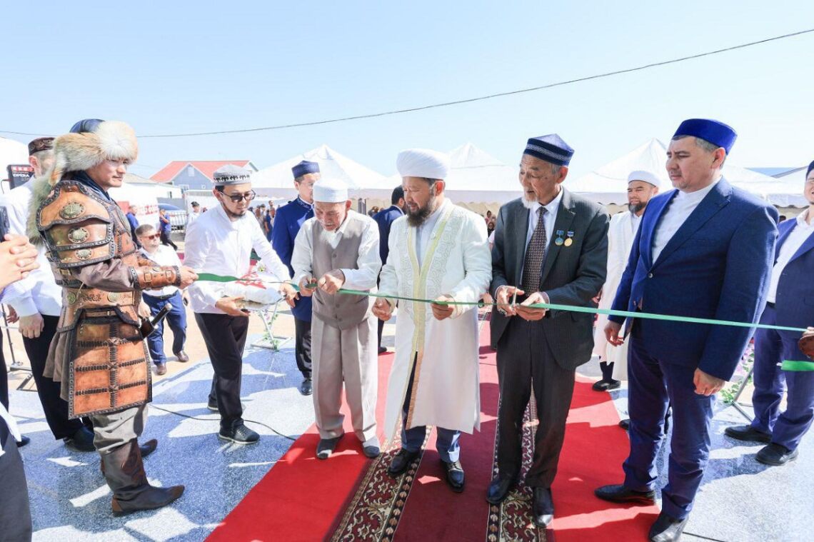 В Атырау открыли центр подготовки кариев при мечети Бақтыгерей молла