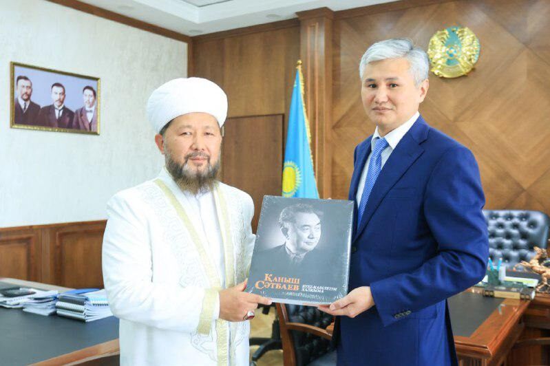 Муфтий и аким Улытау обсудили религиозную ситуацию в регионе