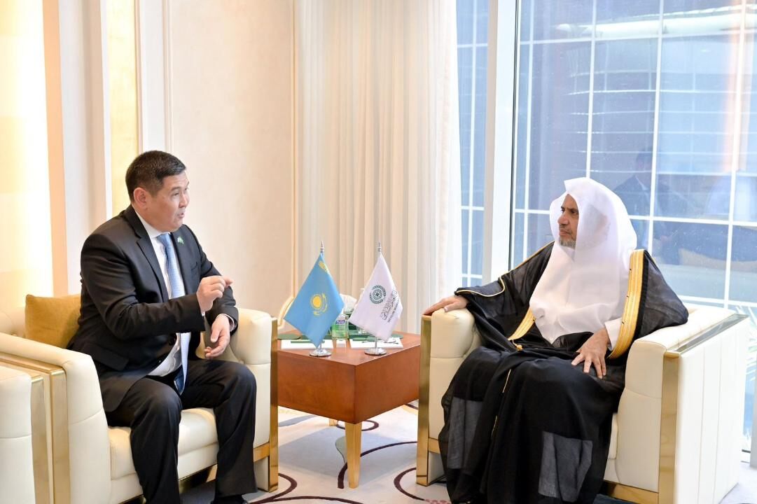 Дүниежүзілік ислам лигасының Бас хатшысы діндер съезіне қатысады