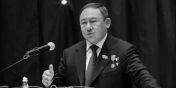 Умер космонавт Талгат Мусабаев