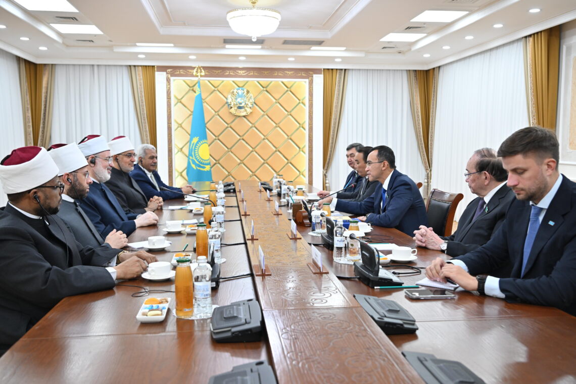 Съезд секциялық отырыстармен жалғасын тапты