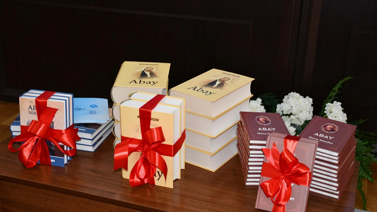 Абайдың «Қара сөздері» ортақ түркі әліпбиінде жарық көрді