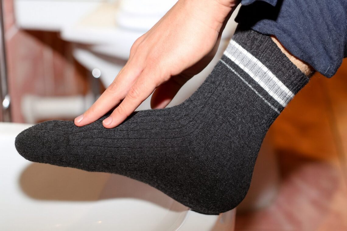 Былғары киімдегі қаншықтар