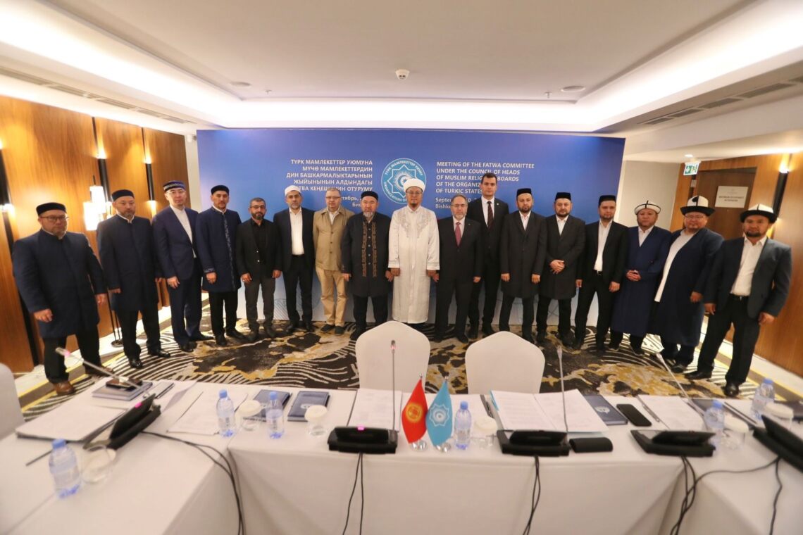 В Бишкеке прошло заседание Совета по фетвам при Коллегии муфтиев ОТГ