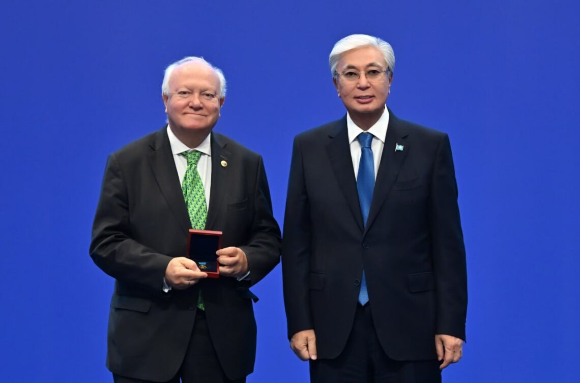 Прошло награждение участников Съезда лидеров мировых и традиционных религий