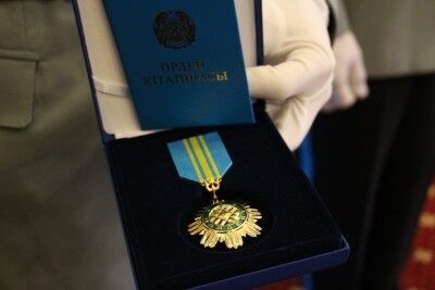 Министр мемлекеттік наградалар табысталды