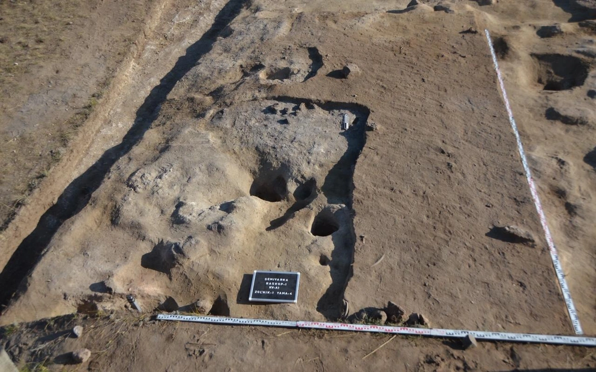 Абай облысынан қола дәуірінің бірегей өндірістік қалашығы табылды