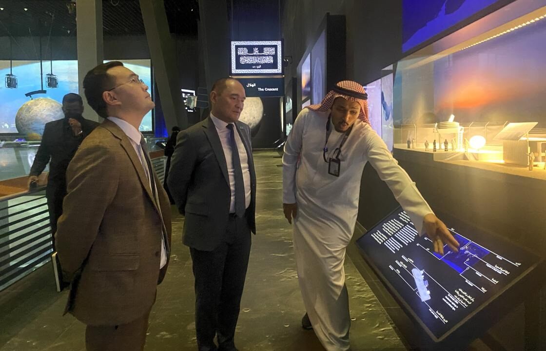 В Музее Часовой башни в Мекке появится казахский аудиогид