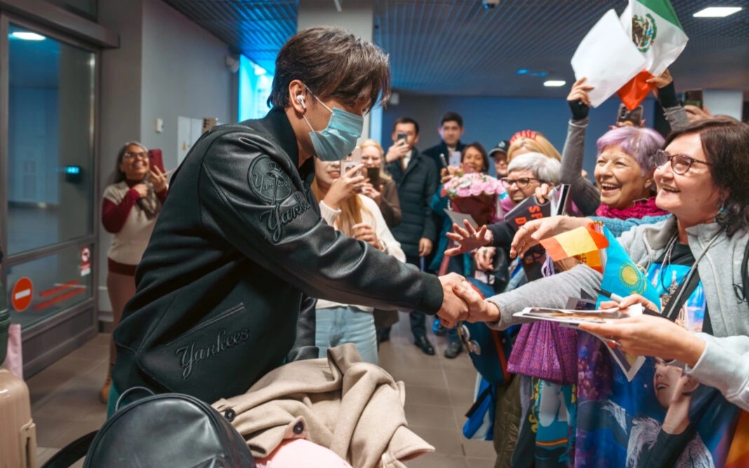 Димашқа Латвия мәдени канонына енген музыкалық аспап сыйға тартылды