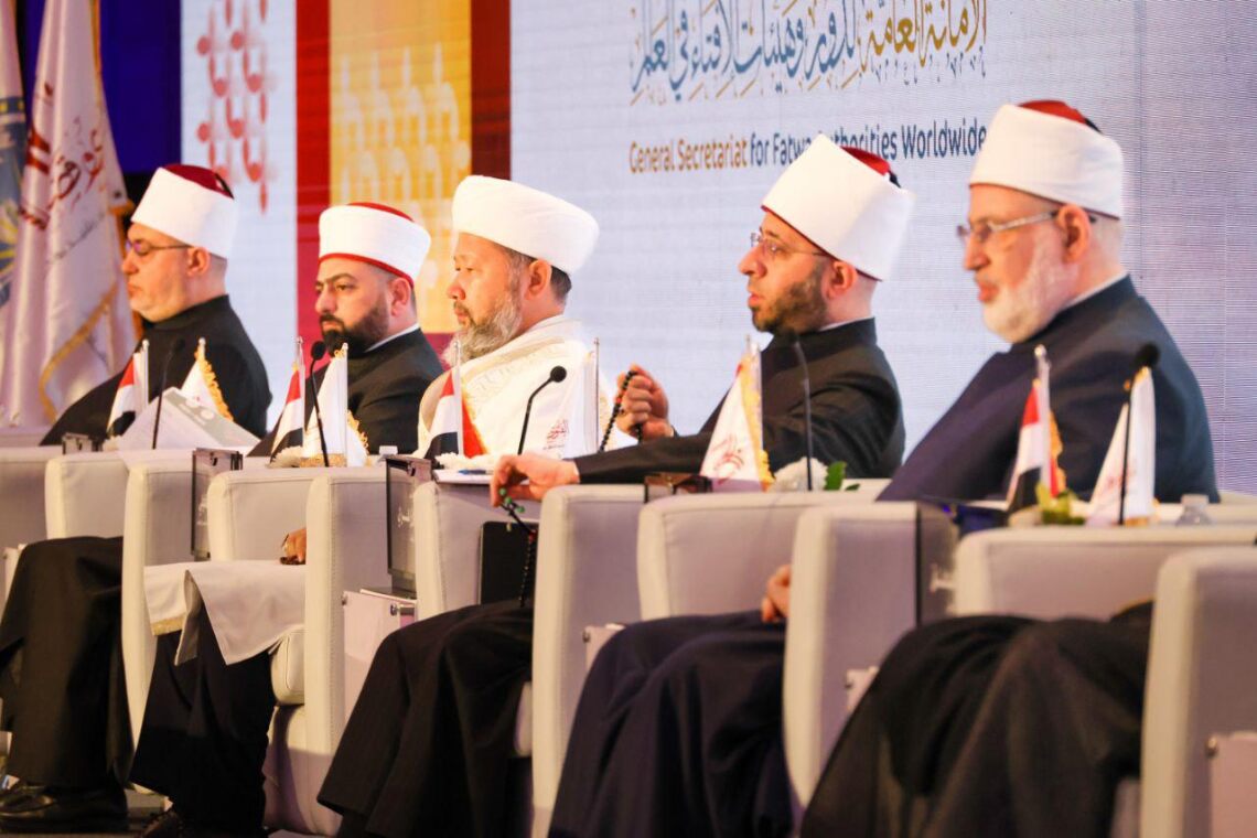 Халықаралық пәтуа форумында баяндама жасады