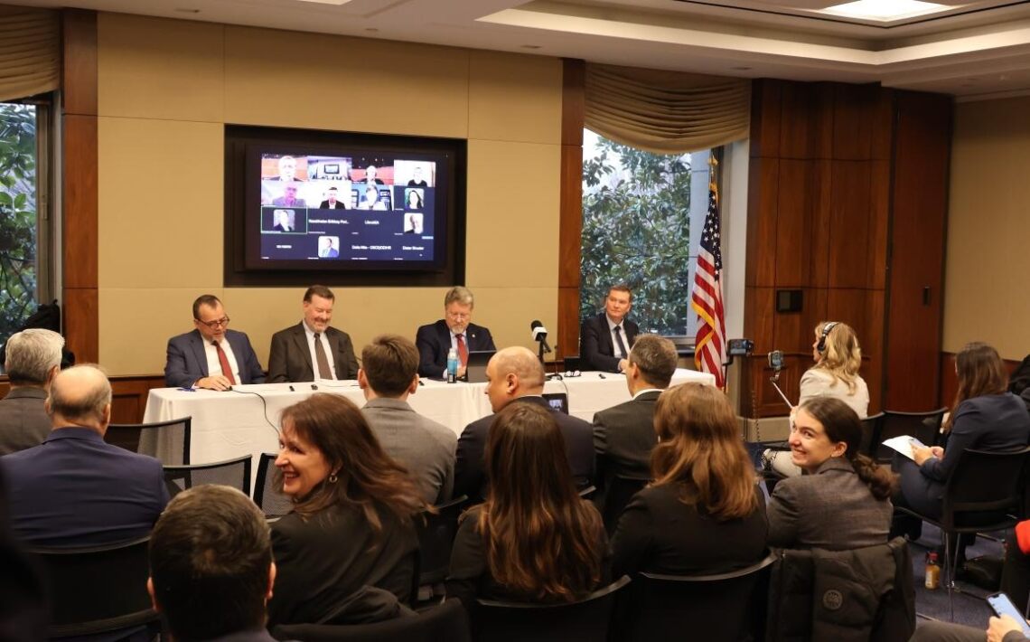 В Конгрессе США обсудили состояние религиозной свободы в Казахстане