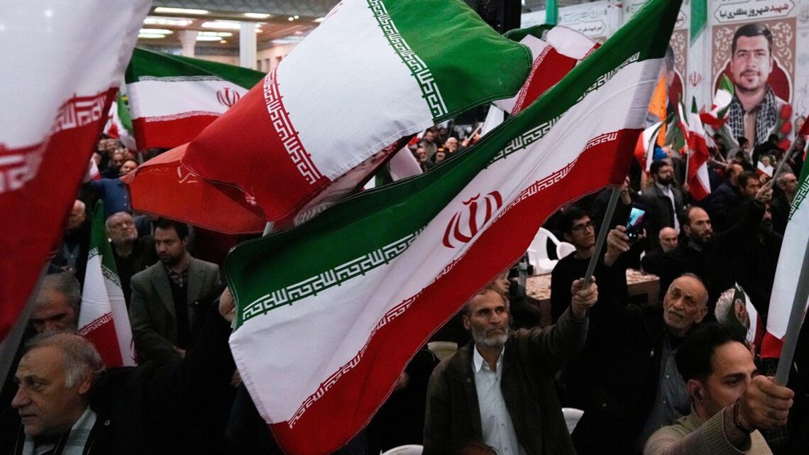 В Иране объявили трехдневный траур по погибшим при протестах