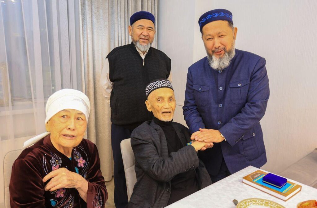 Первый муфтий Казахстана награжден орденом «Шарапат»