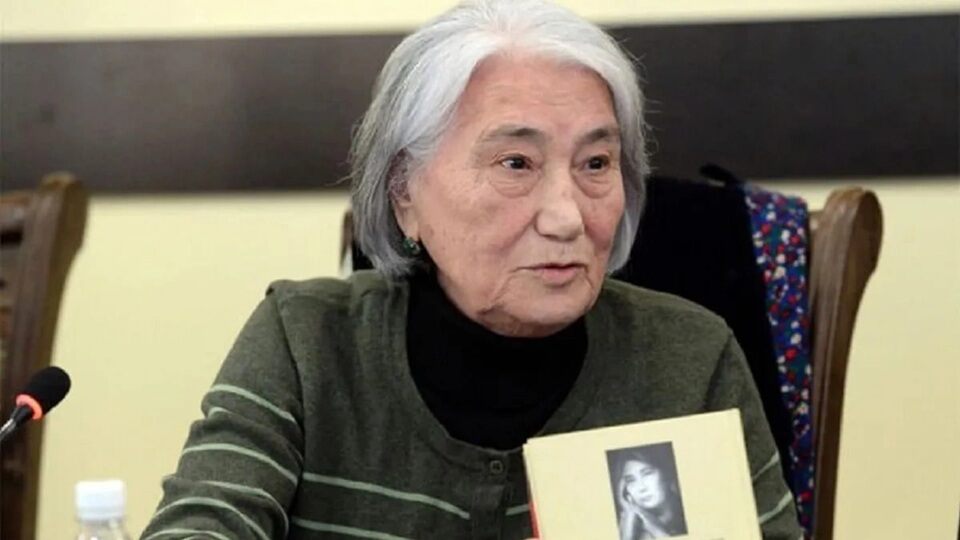 Роза Айтматова опровергла миф о «нерелигиозности» Чингиза Айтматова