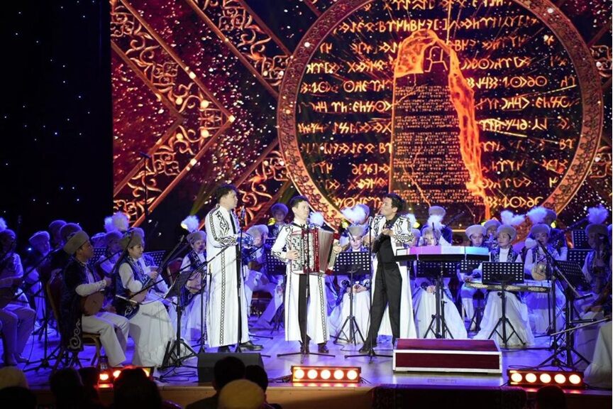 В Алматы отпраздновали 180-летие Жамбыла Жабаева