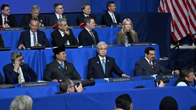 Трамп поблагодарил Токаева на заседании Совета мира