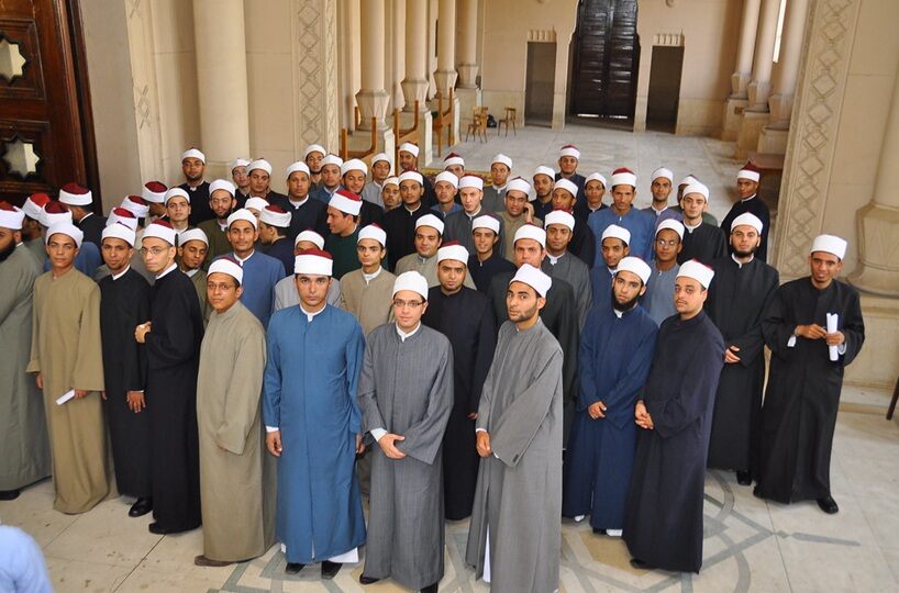 Рамазан: Египет направит 90 имамов и чтецов Корана в 22 страны мира