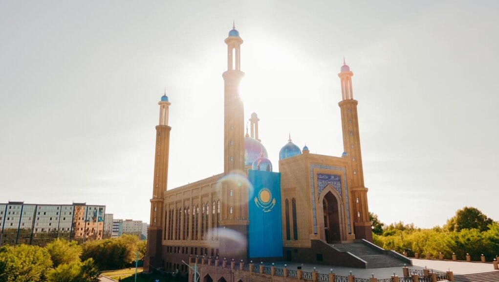 Рамадан-2026: Расписание времени поста и намаза в Усть-Каменогорске