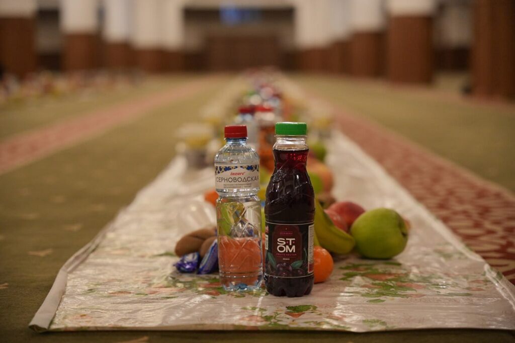 Фонд Кадырова провёл ифтар для жителей сектора Газа